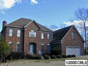 219 Hickory Ln., Mount Holly, NC 28120