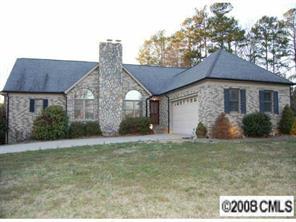 379 S Magnolia St., Mooresville, NC 28115