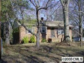 1577 Rolling Meadow Ln., Gastonia, NC 28054