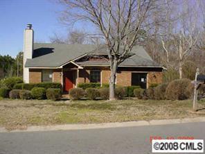 6446 Round Hill Rd., Charlotte, NC 28211