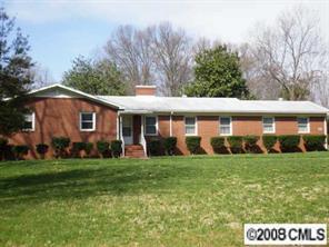 317 E Wedgewood Dr., Mooresville, NC 28115