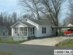 308 Adrian St., Mount Holly, NC 28120