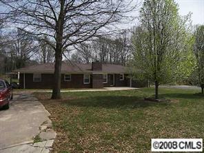 7200 N Lakeside Dr., Charlotte, NC 28215