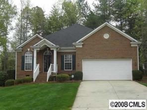 108 Summerbrook Ln., Mooresville, NC 28117