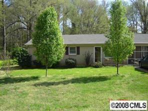 300 Timberlane Ln., Mount Holly, NC 28120