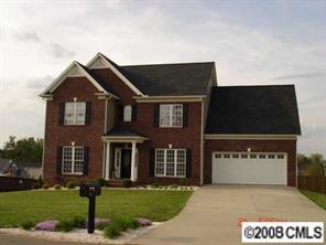 4800 Meadow Lark Ln., Hickory, NC 28602