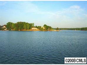 9637 Island Point Rd., Sherrills Ford, NC 28673