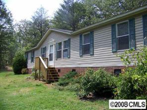 2746 Corral Ln., Lincolnton, NC 28092