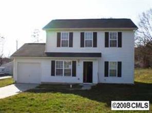 908 Lundy Ln., Charlotte, NC 28214