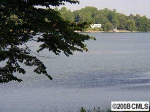 6930 Ingleside Dr., Sherrills Ford, NC 28673