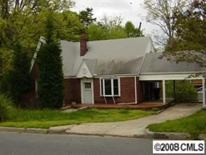 221 W Stewart Ave., Mooresville, NC 28115