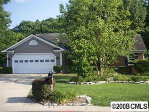 10704 Tapestry Ct., Charlotte, NC 28262