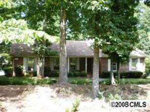 2401 Kimway Dr., Matthews, NC 28105