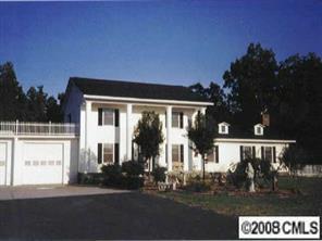 3000 Quiet Hollow Ln., Maiden, NC 28650