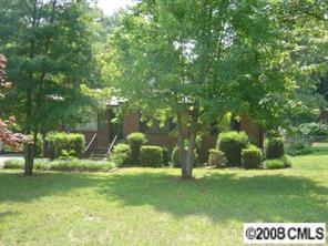 1034 Teresa Ln., Charlotte, NC 28216