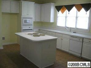 8302 Beardsley Dr., Charlotte, NC 28269