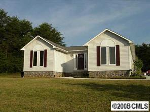 6796 Ingleside Dr., Sherrills Ford, NC 28673