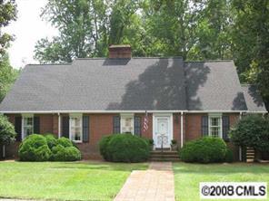 2553 Fairfax Dr., Gastonia, NC 28054