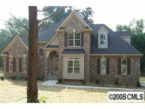 1458 Alexis High Shoals Rd., Dallas, NC 28034