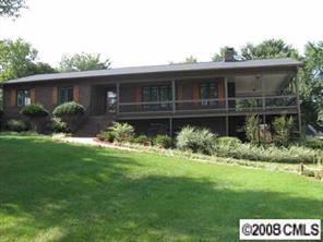 327 Shoreline Loop, Mooresville, NC 28117