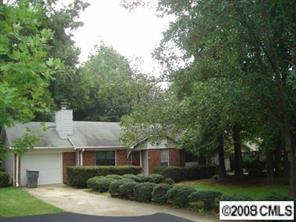 6326 Round Hill Rd., Charlotte, NC 28211