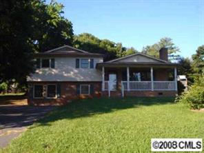 2325 23rd Ave., Hickory, NC 28601