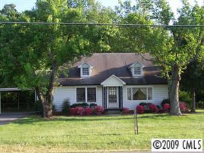 2752 Peachtree Rd., Statesville, NC 28677
