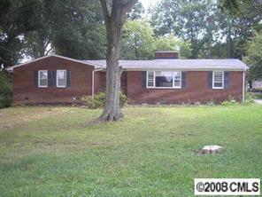 703 Saint Michaels Ln., Gastonia, NC 28052