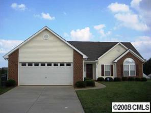 6828 Vernon Wood Ln., Charlotte, NC 28262