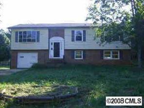 1030 NE 29th St., Hickory, NC 28601