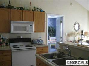 207 Highland Woods Ct., Denver, NC 28037