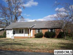 3639 Stonehaven Dr., Charlotte, NC 28215