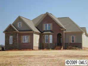 2284 Mintew Cir., Lincolnton, NC 28092