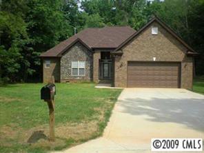 2535 Woodstar Ct., Charlotte, NC 28105