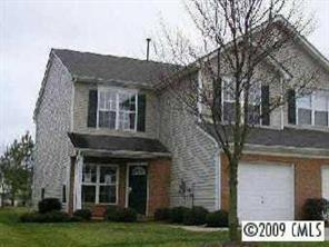 2738 Mill Valley Ct., Matthews, NC 28105