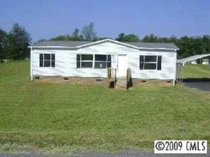 2300 Arrowwood Dr., Hickory, NC 28601