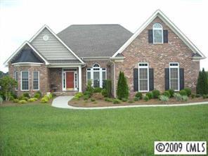 7935 Grimsby Cir., Harrisburg, NC 28075