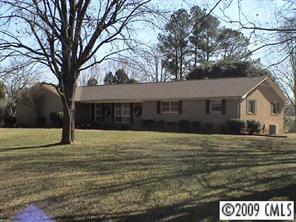 124 Ridge Dr., Harrisburg, NC 28075