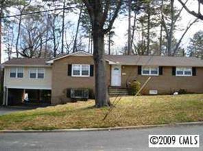 1512 Parkview Cir., Salisbury, NC 28144