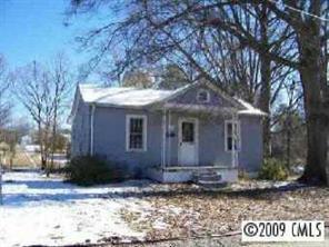 411 SW 30th St., Hickory, NC 28602