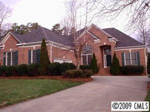 108 Sasserbrook Ln., Mooresville, NC 28117