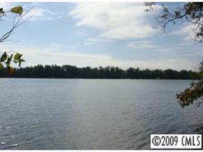 329 Silvercliff Dr., Mount Holly, NC 28120