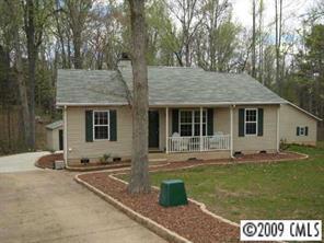 162 Creek Branch Dr., Mooresville, NC 28115