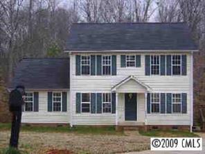 2739 Stockwood Dr., Gastonia, NC 28056