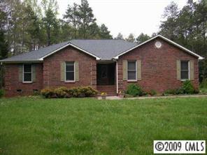 7613 Forest Oak Dr., Denver, NC 28037
