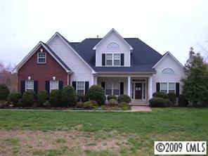 422 Hunters Pointe Dr., Indian Trail, NC 28079