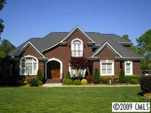 910 Woodhurst Dr., Monroe, NC 28110