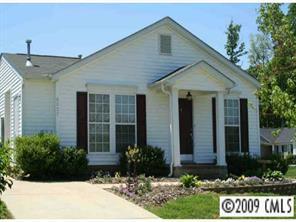 6627 Wandering Creek Dr., Charlotte, NC 28216