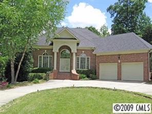 18627 River Falls Dr., Davidson, NC 28036