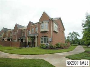 4696 Dabney Vigor Dr., Charlotte, NC 28209